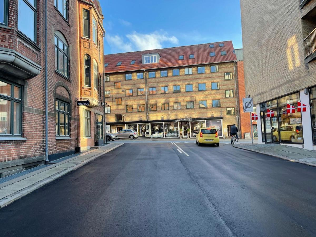 Aday - Central Cozy And Bright Apartment Aalborg Ngoại thất bức ảnh