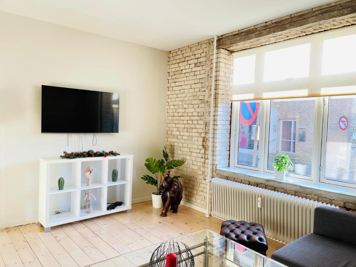 Aday - Central Cozy And Bright Apartment Aalborg Ngoại thất bức ảnh